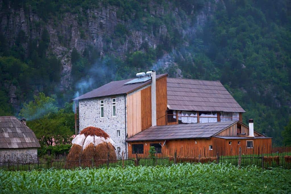 Bujtina Polia Theth